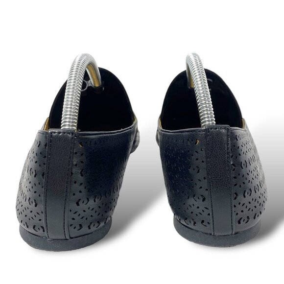 Report Clover Flats Womens Sz 10W Black Perforated Slip-On Pointed Toe Shoe NWOT - Picture 7 of 10